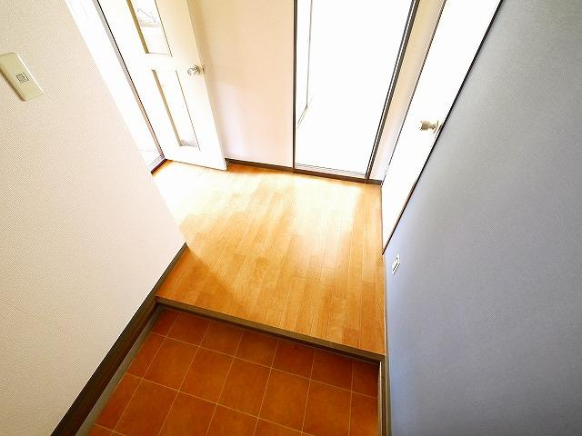 パストラル（額田部北町）の玄関|きれいな玄関です