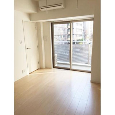 【居間・リビング】 | オリゼー茅場町 | ※写真は同タイプ住戸です。