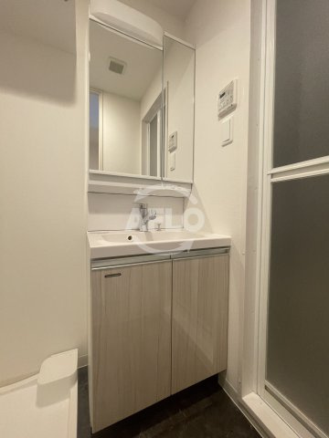 アドバンス大阪シックの独立洗面台|アドバンス大阪シック　独立洗面台