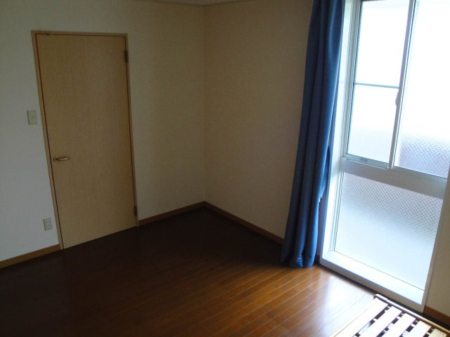 レオパレスエールⅡの寝室|実際のお部屋と異なる場合がございます。