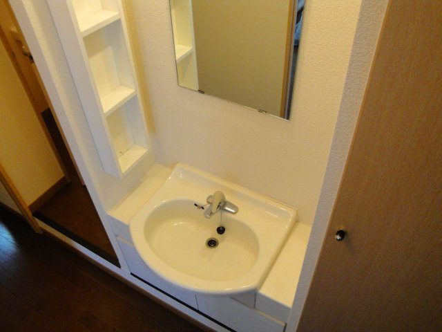 レオパレスエールⅡの内装|実際のお部屋と異なる場合がございます。