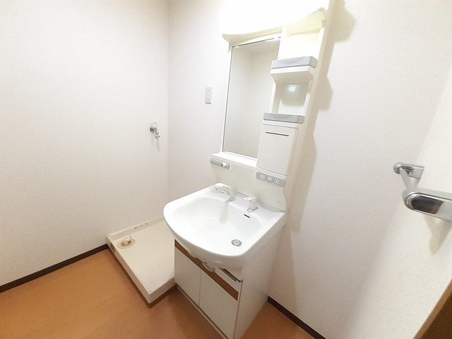 ジュネス香久山の洗面所