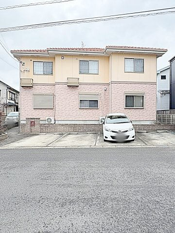 ルース　リーリヤの外観