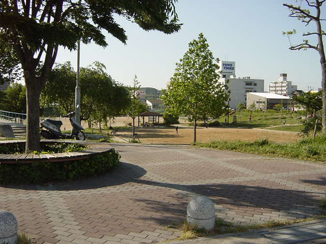 プリヴェール植田の周辺|植田中央公園まで240ｍ