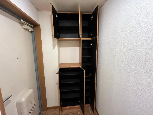 コンフォース中平の収納|下駄箱