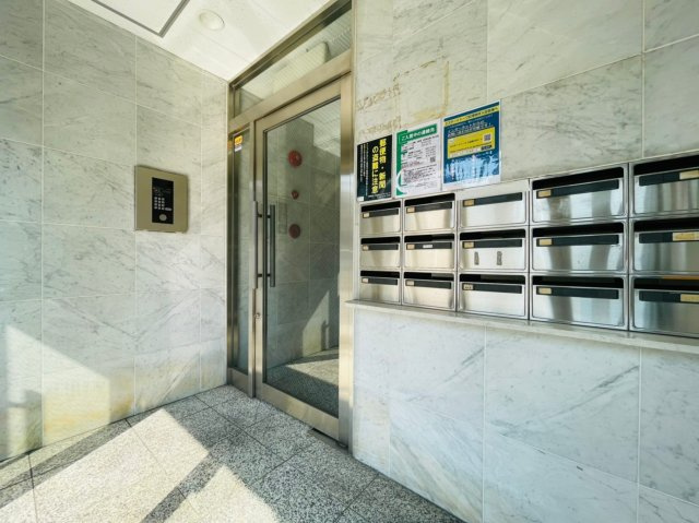 【エントランス】 | サンフィールド