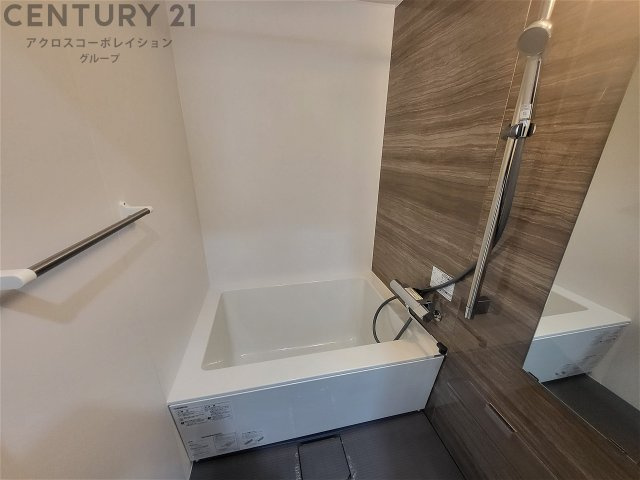 シンプルで機能的なユニットバスです！