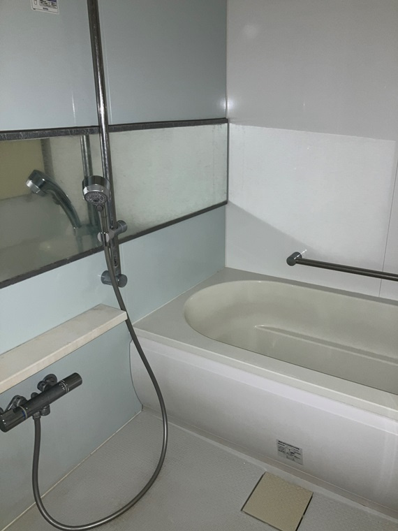 プラウド宮前平トレサージュの浴室