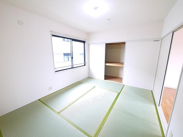 プレミール深田の和室|柔らかい畳が心地よい和室