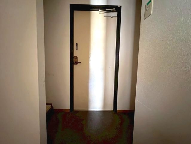 ルミエールSの玄関