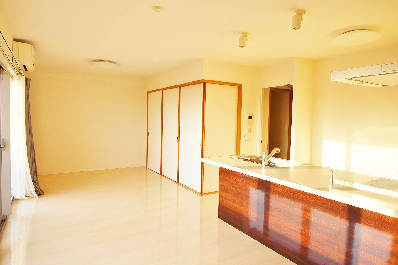 熊本市中央区菅原町の賃貸マンションの居間・リビング