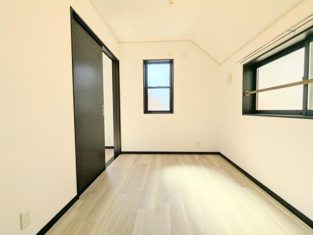 葛飾区水元２丁目の戸建の洋室|～居室写真～