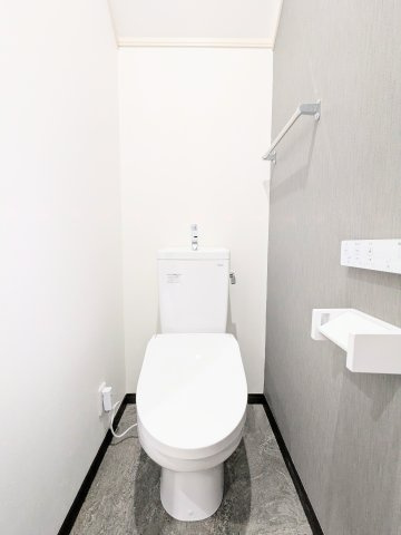 葛飾区水元２丁目の戸建のトイレ|～2階 トイレ写真～