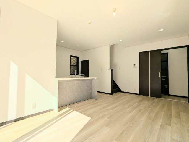 葛飾区水元２丁目の戸建の居間・リビング|～リビング写真～