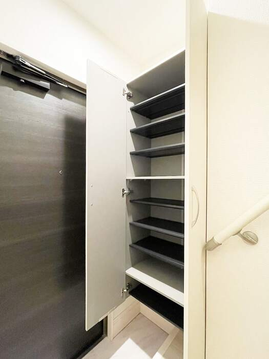 アヴァンス北小岩の玄関