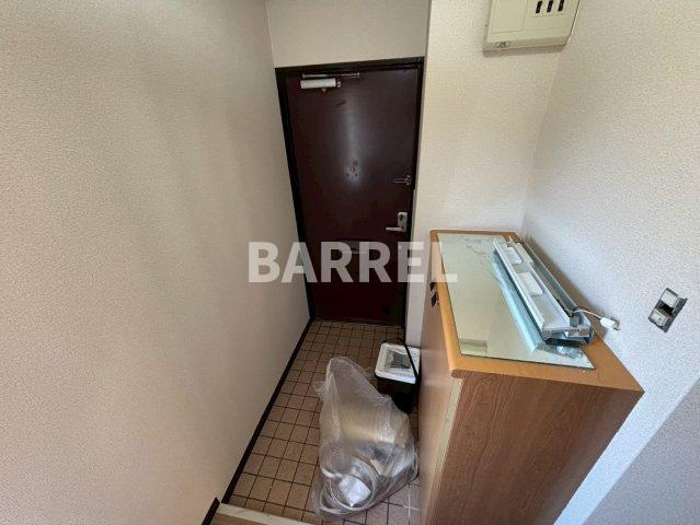 ラポール新伊丹の玄関