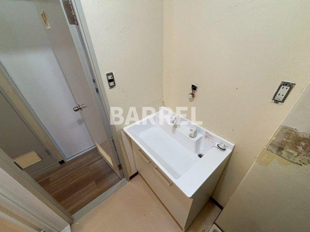 ラポール新伊丹の独立洗面台