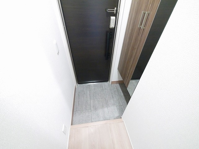 Maison de Pino（メゾン ド ピノ）の玄関