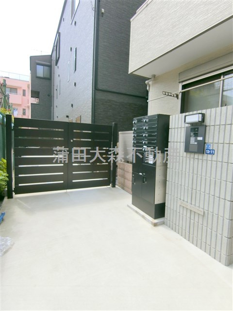 クレストラン蒲田のエントランス|オートロック　防犯カメラ

