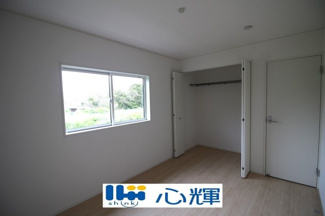 【洋室】 | クレイドルガーデン山口市阿知須　第８（１号棟） | 住まう方でカスタマイズして頂けるシンプルなデザインの内装。ご自身で素敵な空間を創り上げられます。