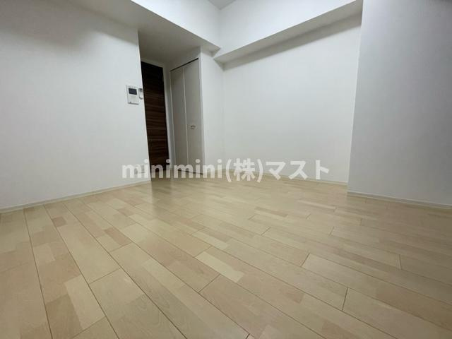 HS梅田EASTの居間・リビング