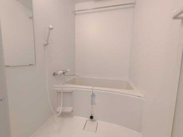 VIVRE高槻の浴室