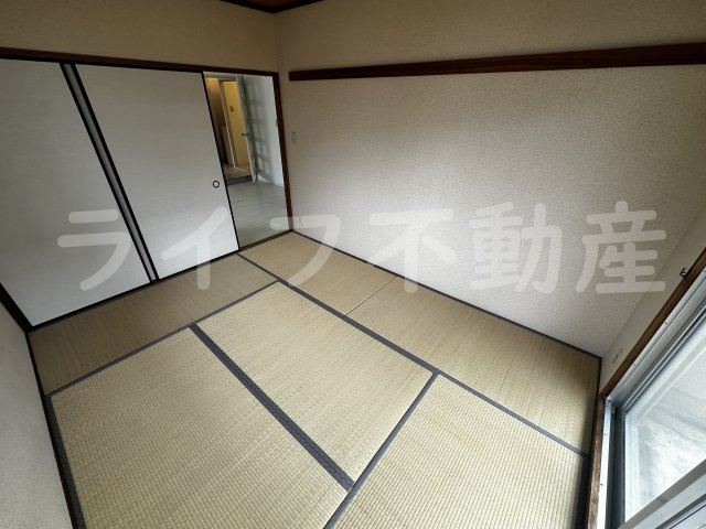 シロハイヌ吉田の和室|明るい和室です