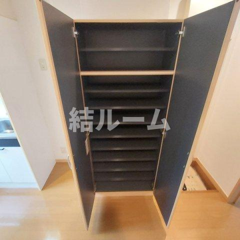 豊島区雑司が谷１丁目のアパートの玄関