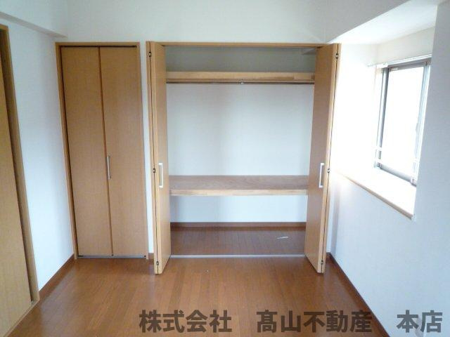宗像市稲元１丁目の賃貸マンションの収納