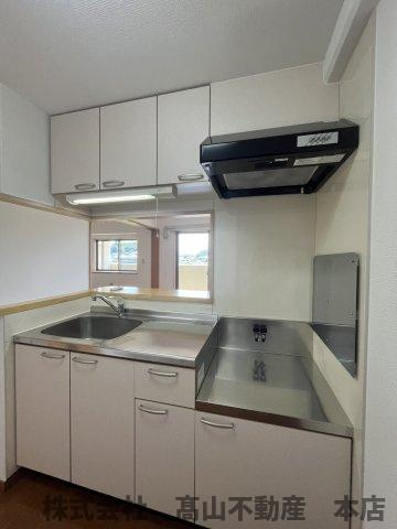 宗像市稲元１丁目の賃貸マンションのキッチン