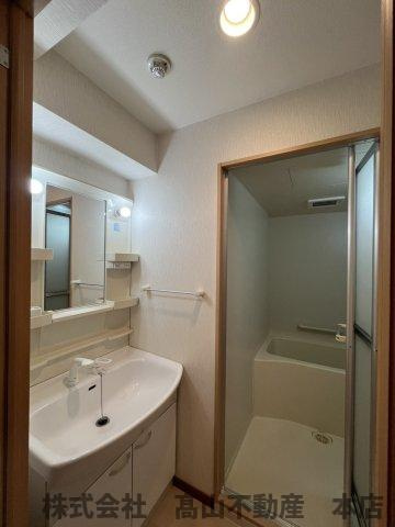宗像市稲元１丁目の賃貸マンションの洗面所