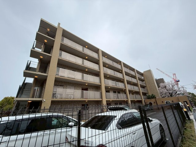 シュロス桃山台の外観