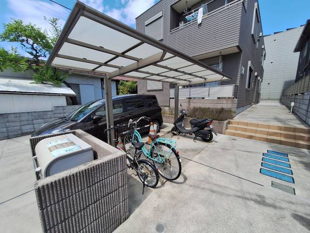 プランドールのその他共用部分|敷地内ゴミ置場　屋根付駐輪場