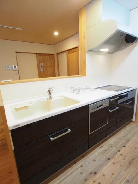 泉ガ丘戸建のキッチン
