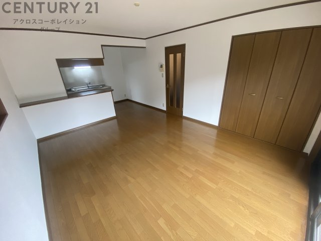 ２面採光の明るいお部屋です。