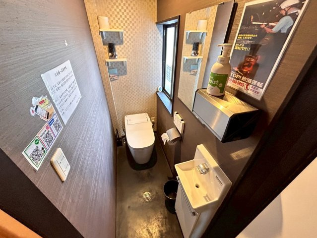 西尾市道光寺町堰板　貸店舗のトイレ