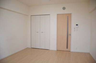 【内装】 | 西武門ゆーちハウス | 明るい色調の室内です