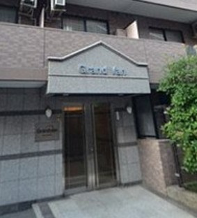 グランヴァン目白台のエントランス