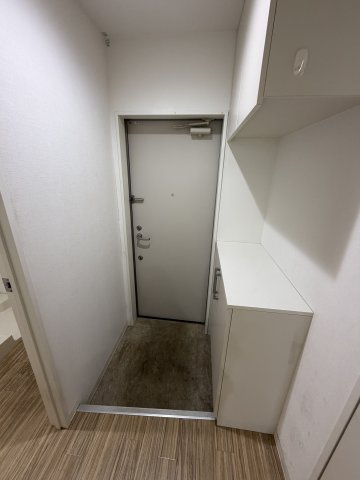 アクシリア尼崎の玄関