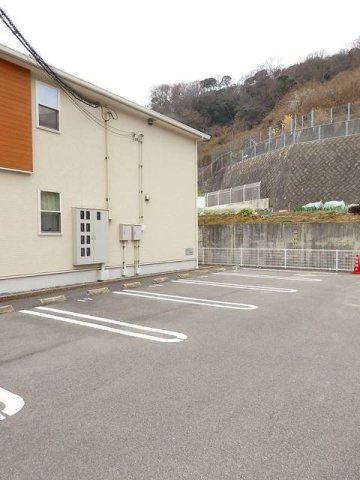 イルマーレ　Ｄの駐車場