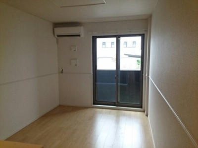 【居間・リビング】 | 響 | こちらの居間で趣味の時間をお楽しみください