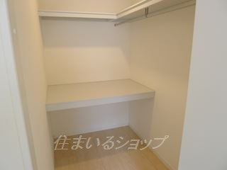 広島市安佐北区亀山２丁目のアパートの設備|ウォークインクローゼット