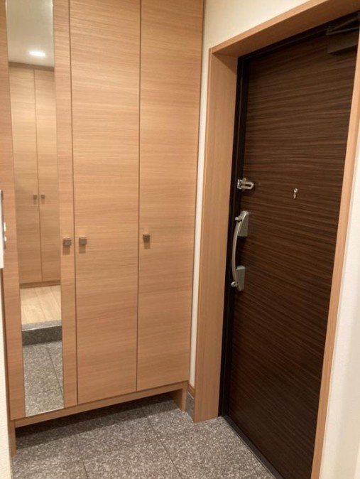 パレステージ板橋の玄関