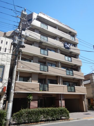 モナーク根岸の外観