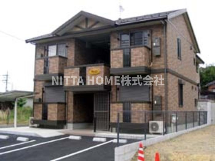 福知山市駅南町２丁目のアパートの外観|都市ガス使用◎温水洗浄付きのトイレや洗髪洗面化粧台を設置◇