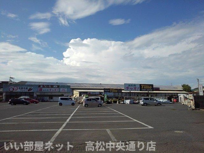 【周辺】 | パレス　ニュールミネ　Ｃ | タイム坂出店まで350m