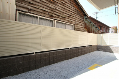 【庭】 | D-room博多駅南 | 102 専用庭