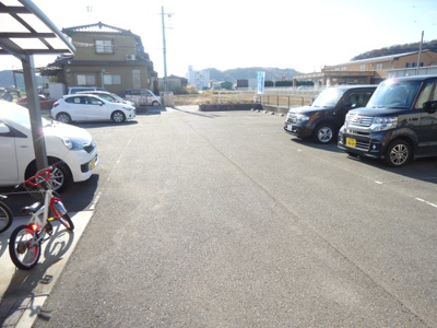 【駐車場】 | ディアス川南 B棟