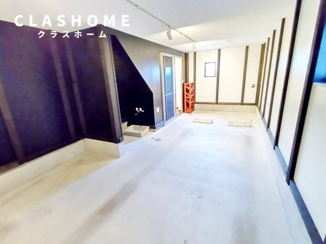 アイビー神明の駐車場