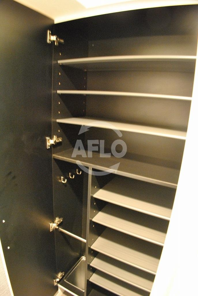 スワンズシティ心斎橋アネーロの収納|スワンズシティ心斎橋アネーロ　シューズボックス